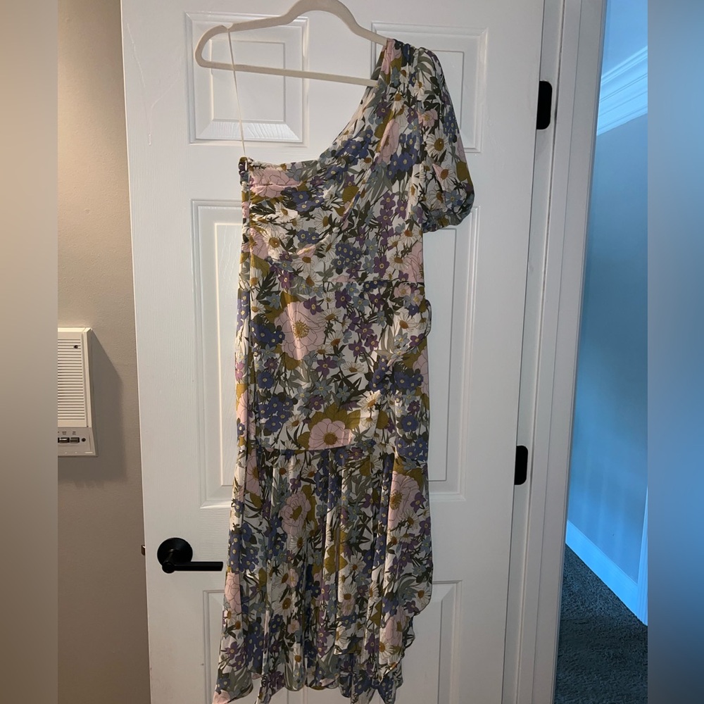 ASTR Santorini One Shoulder Midi Dress - OFF WHITE RETRO FLRL / M